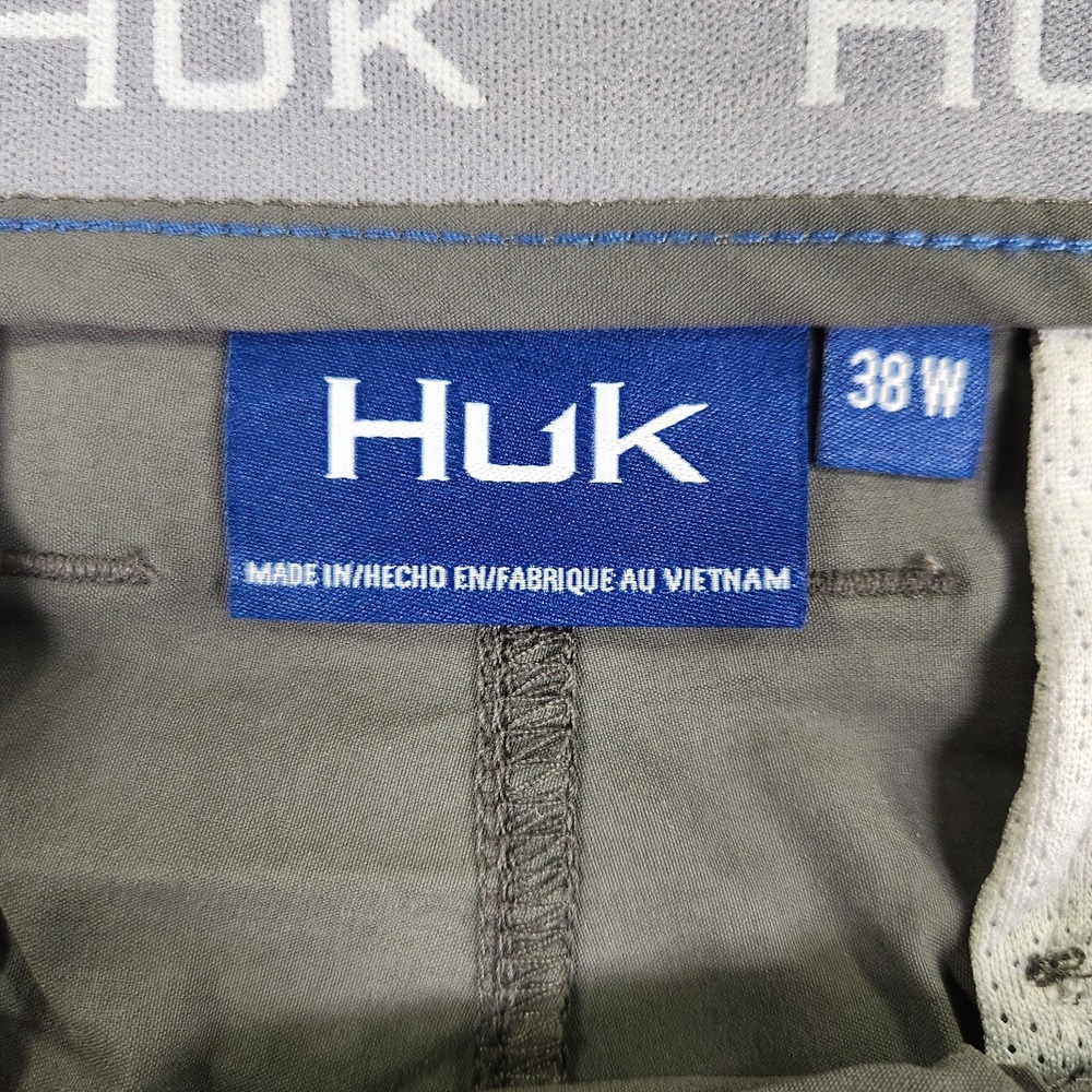 Huk Men's Performance Fishing Cargo Shorts Gray 38W NWT - Picture 2 of 8
